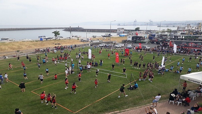 Geleneksel 60. Tekirdağ Kiraz Festivali Kapsamında Açık Alan Mini Voleybol Şenliği Ve Festivali